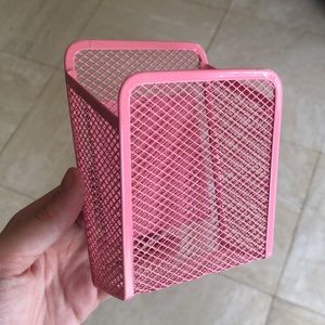 Pink magnetic pencil holder
